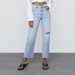 ZARA HI-RISE STRAIGHT LEG JEANS